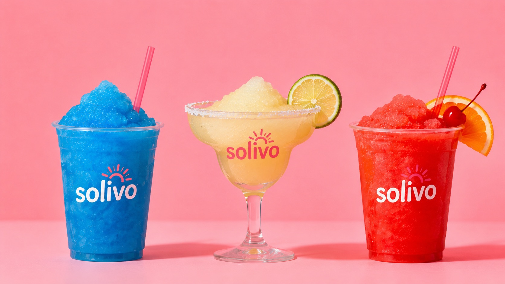 Rent a slush machine in Potsdam – three colourful slush drinks: blue slushy, frozen margarita, red slushy cocktail